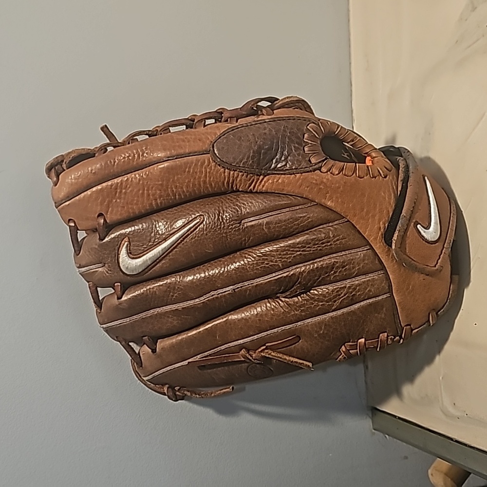 nike air show elite cleats